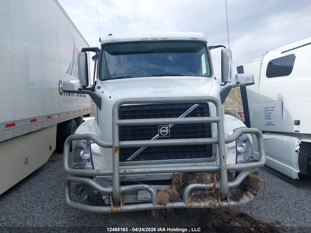 4V4NC9KK5HN993580 Volvo VNL