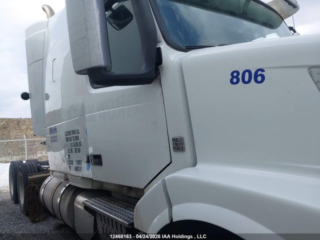 4V4NC9KK5HN993580 Volvo VNL