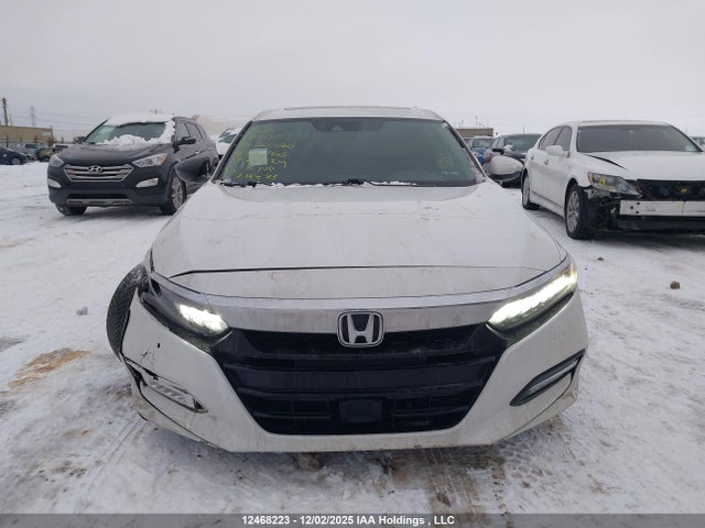 1HGCV3F98LA800406 Honda Accord Hybrid Touring