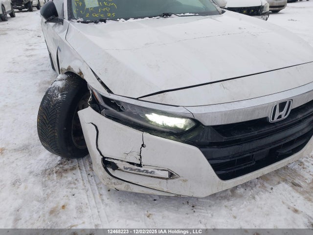 1HGCV3F98LA800406 Honda Accord Hybrid Touring