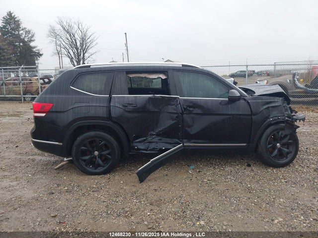 12468230 :رقم المزاد ، 1V2MR2CA0JC567959 vin ، 2018 Volkswagen Atlas Sel مزاد بيع