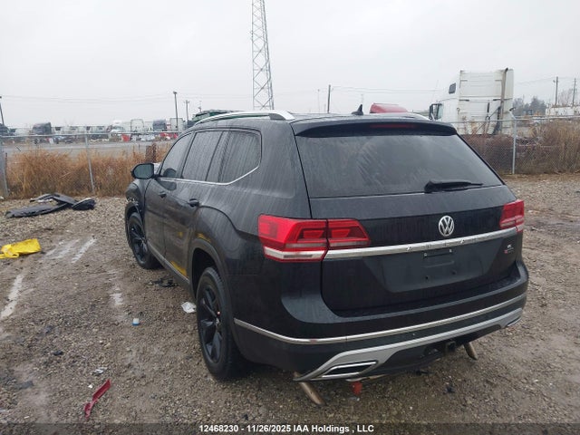 12468230 :رقم المزاد ، 1V2MR2CA0JC567959 vin ، 2018 Volkswagen Atlas Sel مزاد بيع