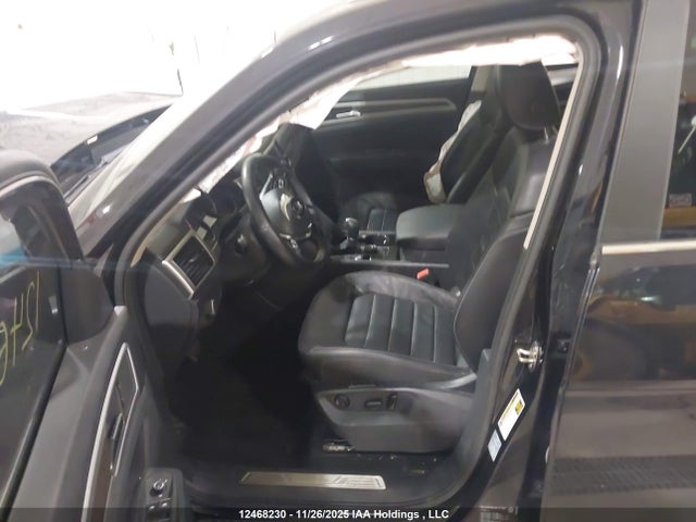 12468230 :رقم المزاد ، 1V2MR2CA0JC567959 vin ، 2018 Volkswagen Atlas Sel مزاد بيع