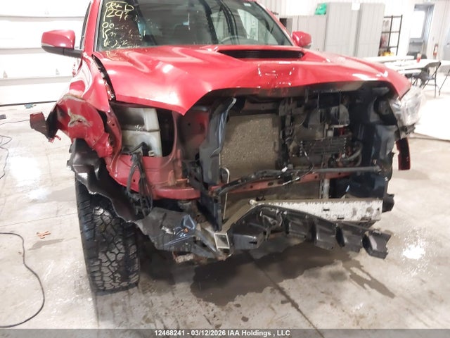 5TFDZ5BN1GX002421 Toyota Tacoma Dbl Cab/sr5/trd Sport/or