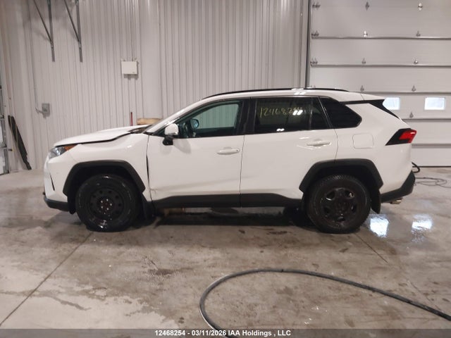 Продажа на аукционе авто 2020 Toyota Rav4 Le, vin: 2T3B1RFV0LW096418, номер лота: 12468254