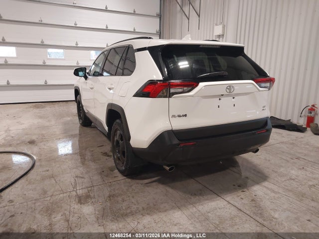 Продажа на аукционе авто 2020 Toyota Rav4 Le, vin: 2T3B1RFV0LW096418, номер лота: 12468254