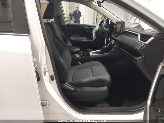 Продажа на аукционе авто 2020 Toyota Rav4 Le, vin: 2T3B1RFV0LW096418, номер лота: 12468254