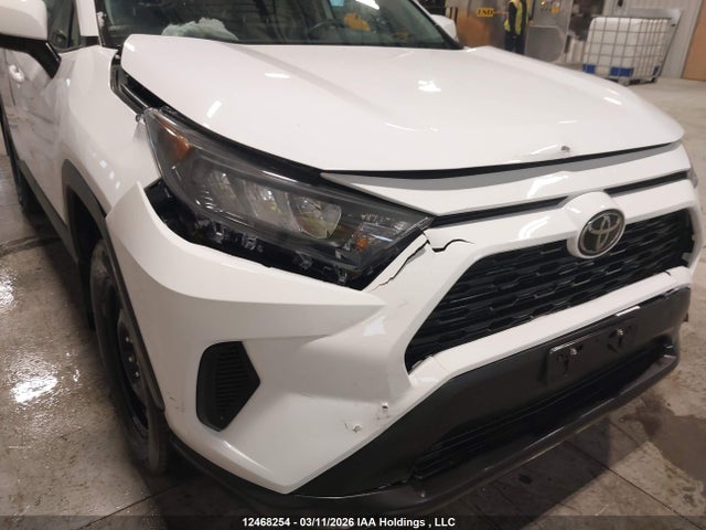 Продажа на аукционе авто 2020 Toyota Rav4 Le, vin: 2T3B1RFV0LW096418, номер лота: 12468254