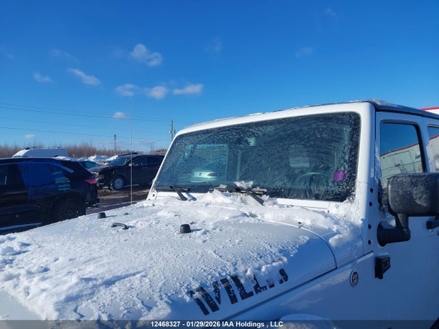 1C4BJWDG3GL200685 Jeep Wrangler Unlimited Sport