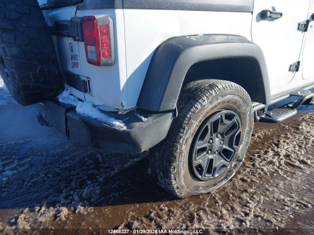 1C4BJWDG3GL200685 Jeep Wrangler Unlimited Sport