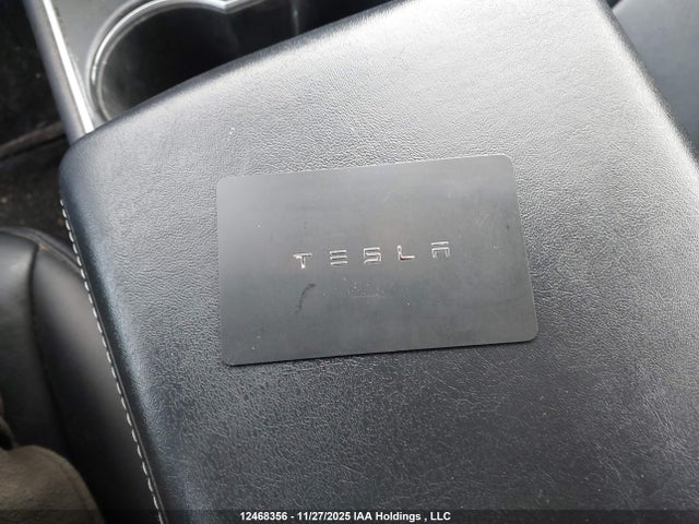 5YJ3E1EA2JF105552 Tesla MODEL 3