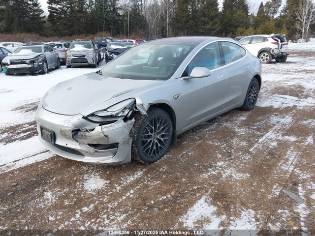 5YJ3E1EA2JF105552 Tesla MODEL 3
