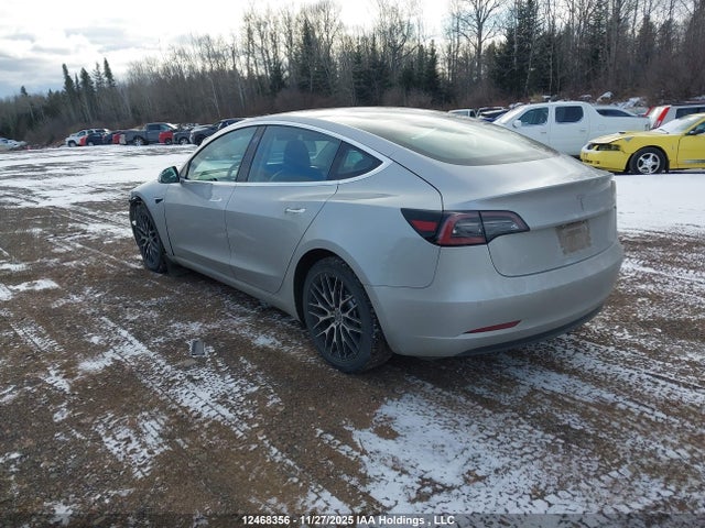 5YJ3E1EA2JF105552 Tesla MODEL 3
