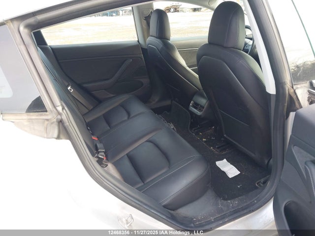 5YJ3E1EA2JF105552 Tesla MODEL 3