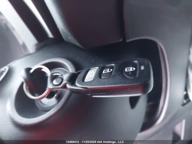 KMHD84LF6JU581558 Hyundai ELANTRA GL