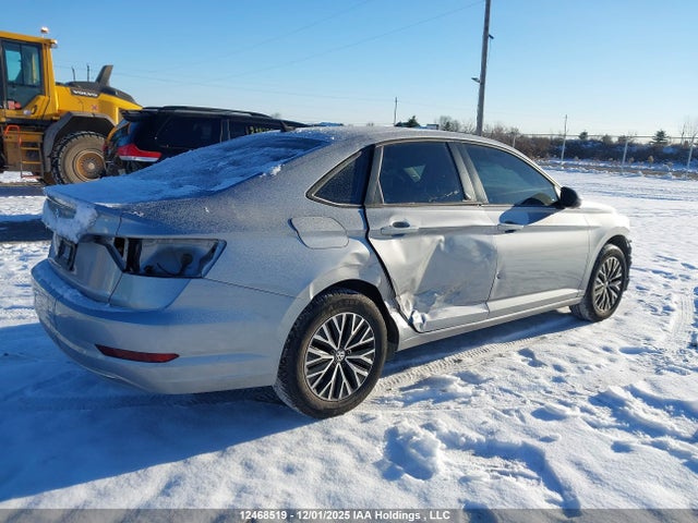 3VWE57BUXMM075417 Volkswagen Jetta Highline