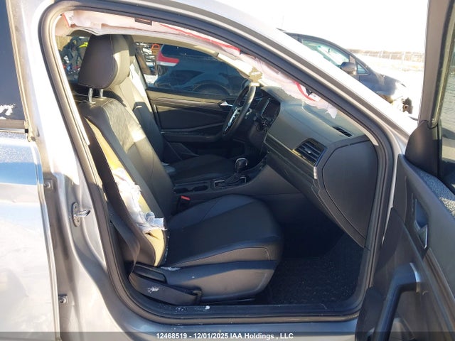 3VWE57BUXMM075417 Volkswagen Jetta Highline