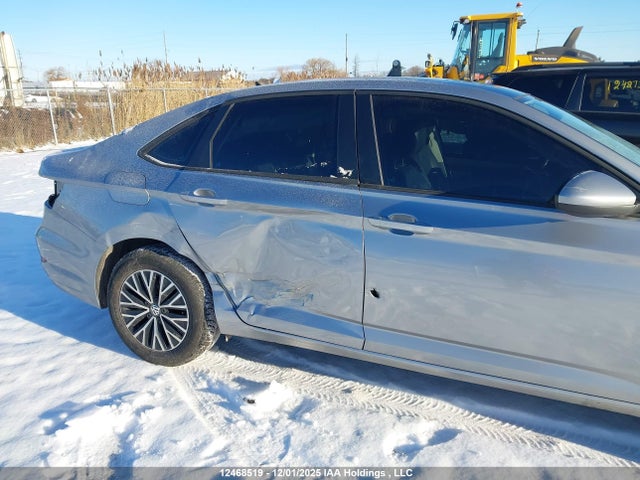 3VWE57BUXMM075417 Volkswagen Jetta Highline