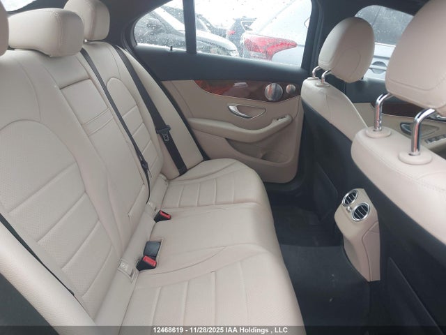 55SWF4KBXGU163876 Mercedes-Benz C 300 4matic