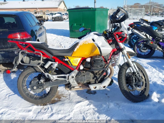 ZGUKYUA06NM000752 Moto Guzzi V85 Tt