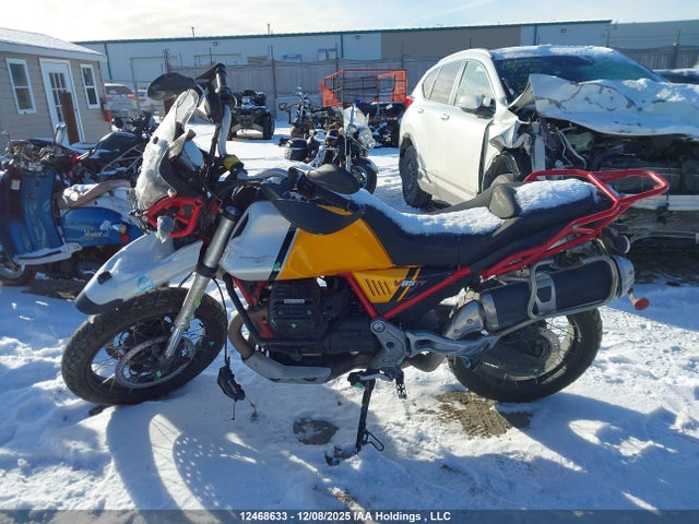 ZGUKYUA06NM000752 Moto Guzzi V85 Tt