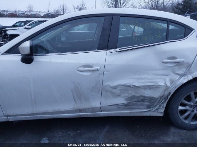 JM1BN1T78H1148136 Mazda MAZDA3