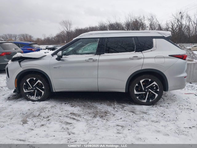 JA4T5WA99SZ609532 Mitsubishi OUTLANDER PHEV