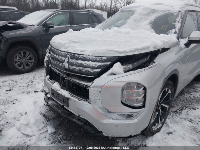JA4T5WA99SZ609532 Mitsubishi OUTLANDER PHEV