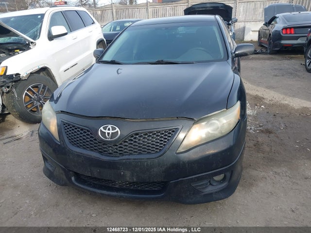 12468723 :رقم المزاد ، 4T1BF3EK6BU226358 vin ، 2011 Toyota Camry Se/le/xle مزاد بيع
