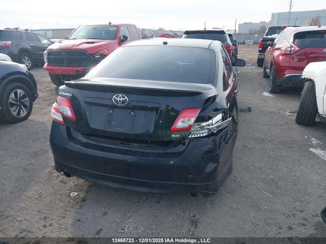 12468723 :رقم المزاد ، 4T1BF3EK6BU226358 vin ، 2011 Toyota Camry Se/le/xle مزاد بيع