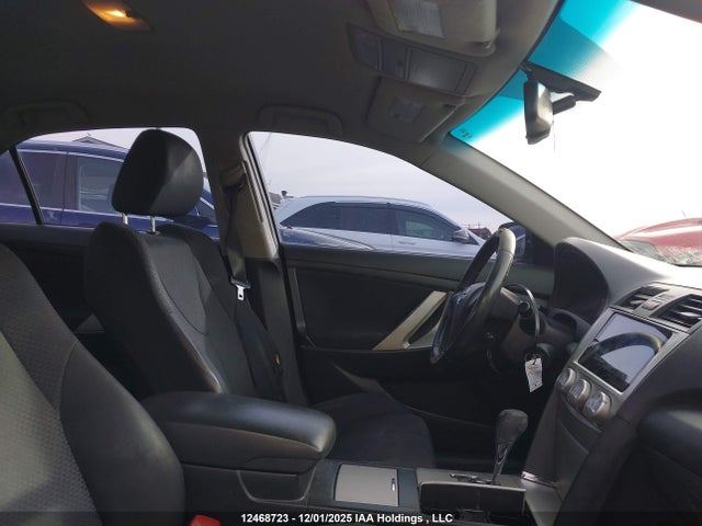 12468723 :رقم المزاد ، 4T1BF3EK6BU226358 vin ، 2011 Toyota Camry Se/le/xle مزاد بيع