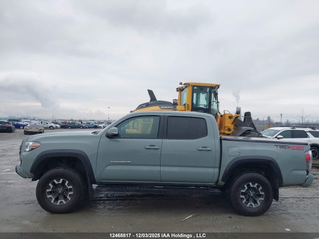 3TYCZ5AN7NT062711 Toyota Tacoma Double Cab/sr/sr5/trd Sport/trd Off Road/trd Pro