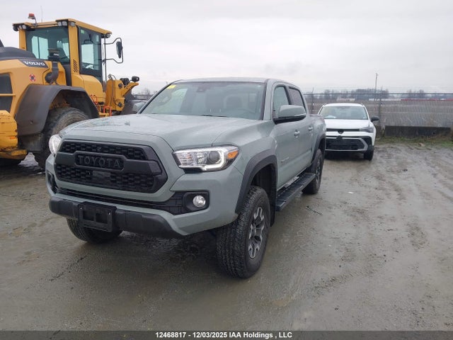 3TYCZ5AN7NT062711 Toyota Tacoma Double Cab/sr/sr5/trd Sport/trd Off Road/trd Pro