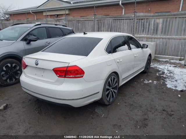 1VWBV7A33FC025040 Volkswagen Passat 2.0 Tdi Comfortline