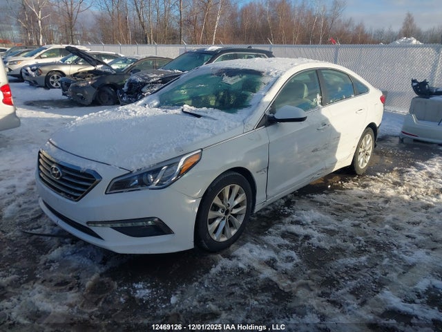 2015 Hyundai Sonata Gl მანქანა იყიდება აუქციონზე, vin: 5NPE24AF7FH076014, აუქციონის ნომერი: 12469126