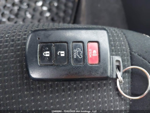 12469260 :رقم المزاد ، JTMRJREV6HD090644 vin ، 2017 Toyota Rav4 Hybrid Le+ مزاد بيع