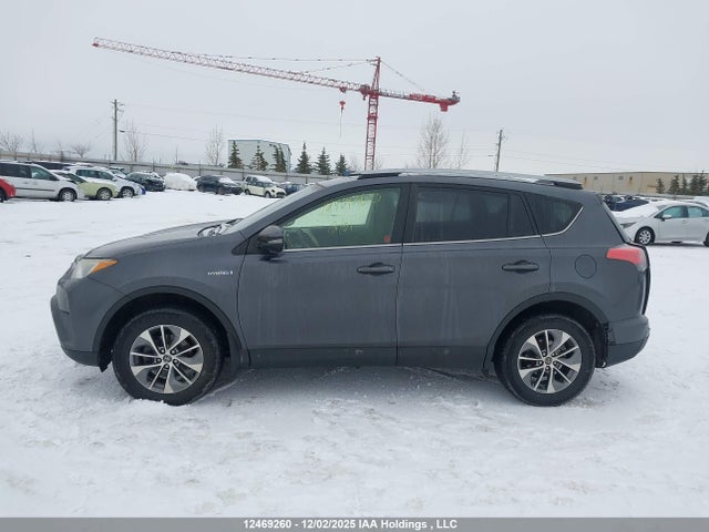 12469260 :رقم المزاد ، JTMRJREV6HD090644 vin ، 2017 Toyota Rav4 Hybrid Le+ مزاد بيع