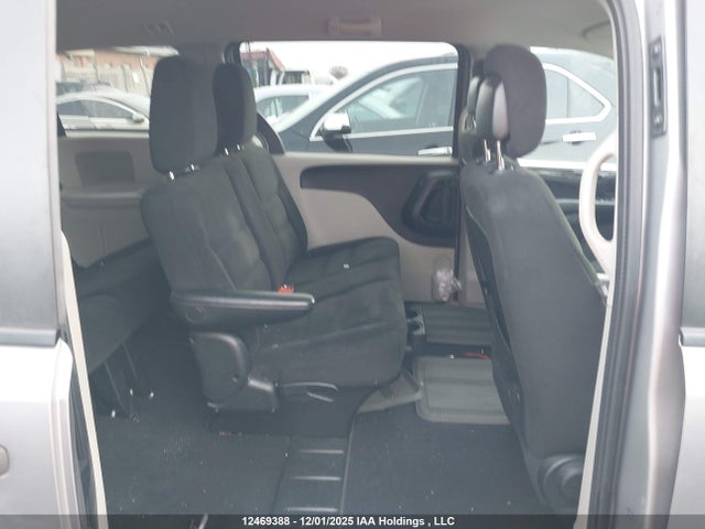 2C4RDGBG8GR313649 Dodge Grand Caravan Se