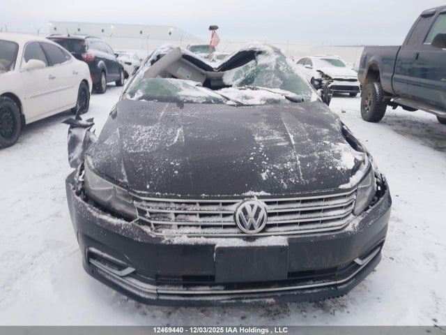 12469440 :رقم المزاد ، 1VWAT7A39HC010305 vin ، 2017 Volkswagen Passat 1.8 Tsi Trendline+ مزاد بيع