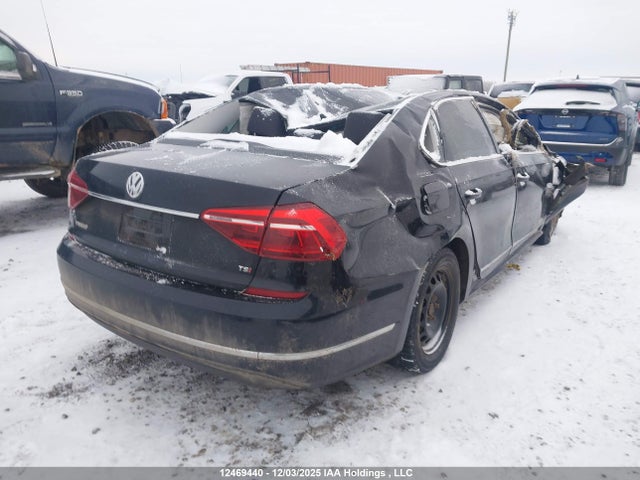 12469440 :رقم المزاد ، 1VWAT7A39HC010305 vin ، 2017 Volkswagen Passat 1.8 Tsi Trendline+ مزاد بيع