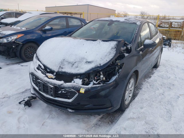 Chevrolet le2 -di: direct injection, vvt: variable valve timing, gen, alum 2018 1G1BE5SM9J7149645 Image 2
