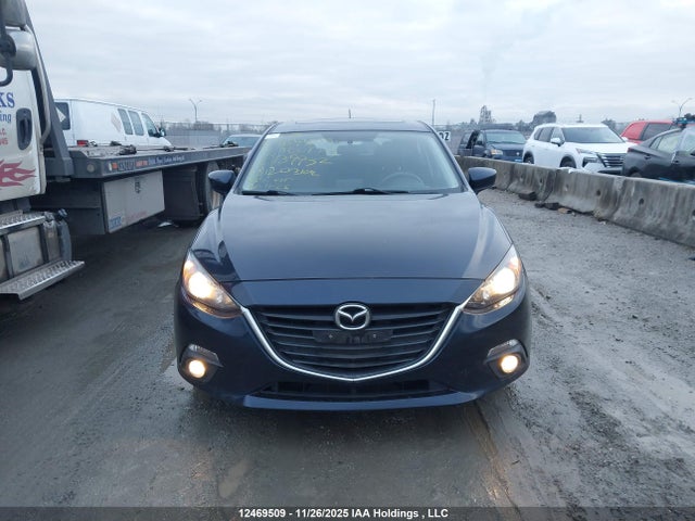 3MZBM1L79FM139932 Mazda 3 TOURING
