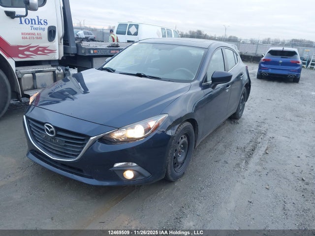 3MZBM1L79FM139932 Mazda 3 TOURING