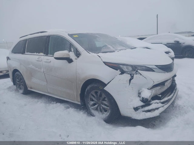 5TDGSKFC9RS145120 Toyota Sienna
