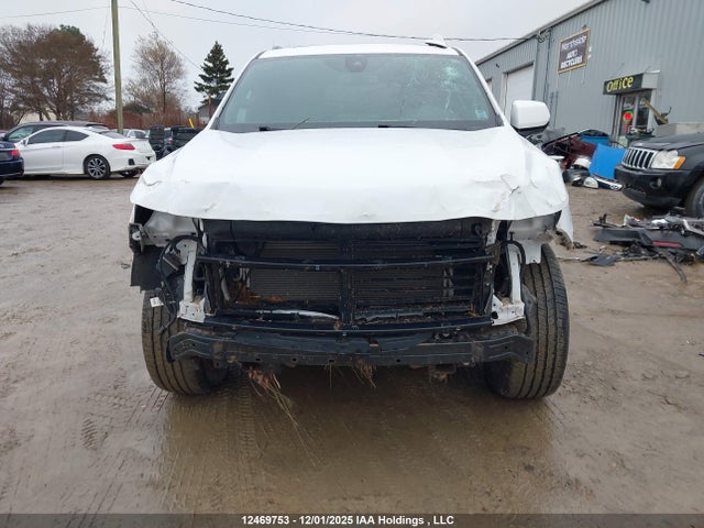 1GNSKRKD8MR283179 Chevrolet TAHOE RST