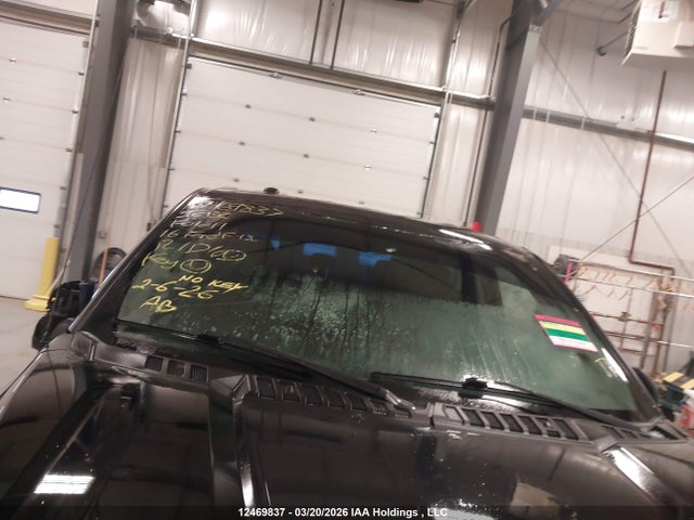 1FTEW1EP1GKF01011 Ford F-150 Xlt