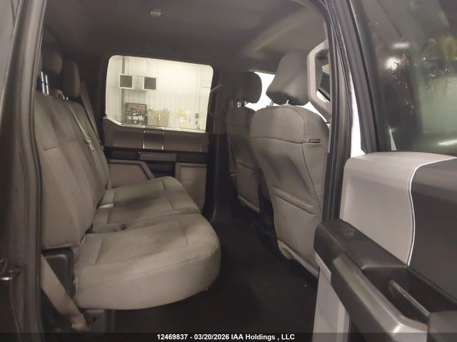 1FTEW1EP1GKF01011 Ford F-150 Xlt