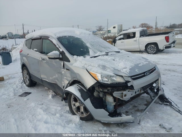 1FMCU9J9XEUA24501 Ford Escape Titanium