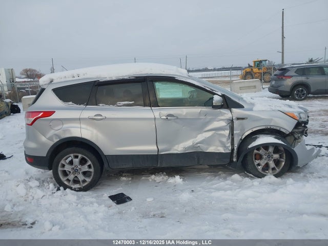 1FMCU9J9XEUA24501 Ford Escape Titanium