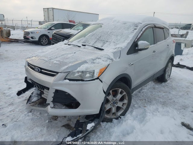 1FMCU9J9XEUA24501 Ford Escape Titanium